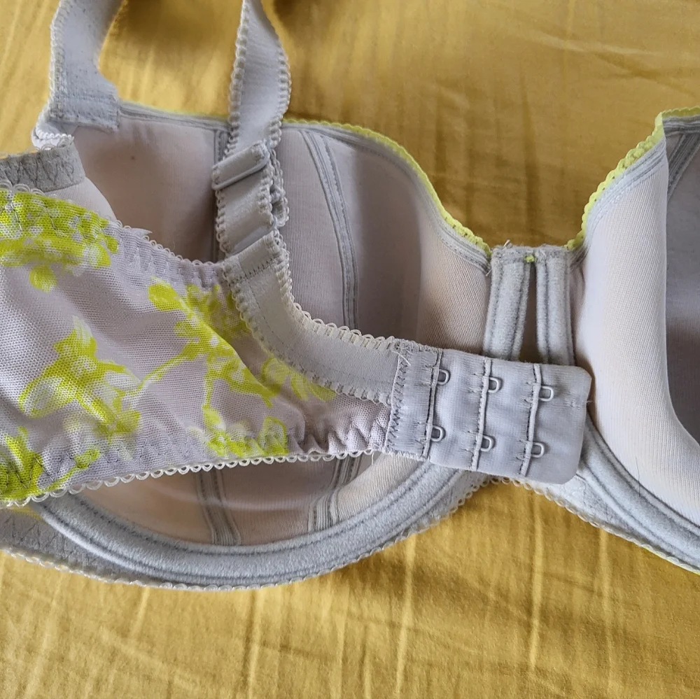 Freya Floral Bra in Lavender and Lime - Picture 3 of 4
